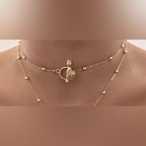 Fleur choker necklace